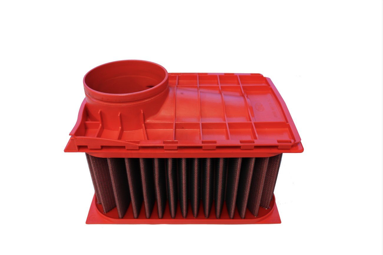 Red BMC air filter FB01098 installed in Porsche Macan II engine bay – high-flow, washable panel filter for 2.9 L V6 Turbo / 3.0 L V6 S / GTS (2018–2021).
