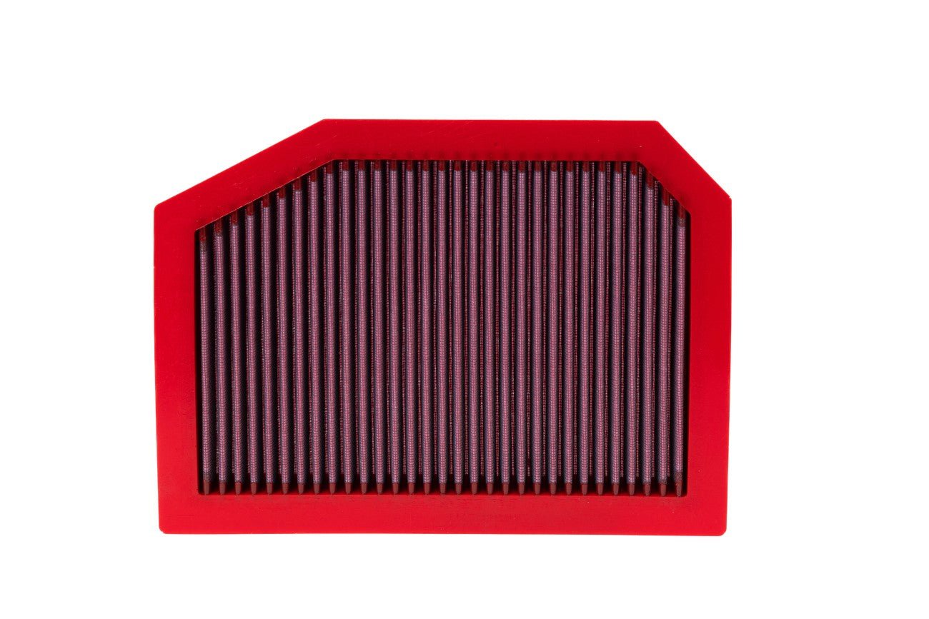 ed BMC air filter FB136/04 for a Porsche 993 – high-performance, washable panel filter for Carrera, Turbo, GT2, and RS (1993–1998).