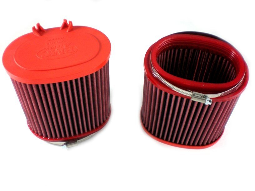Red BMC cylindrical air filter FB550/08 for a Porsche 997.2 911 or Panamera – washable high-flow replacement filter